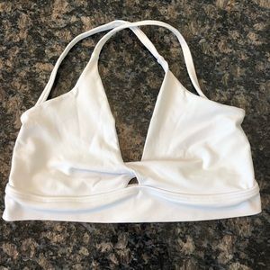 Liquido Front Twist Sport Bra